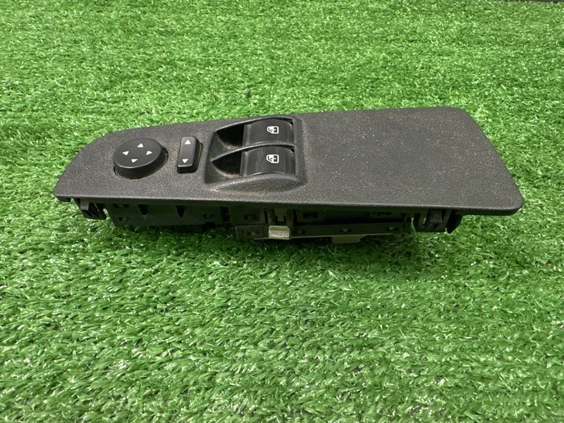 Блок управления стеклоподъемниками Fiat Punto