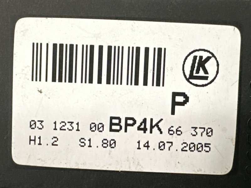 Кнопка стеклоподъемника Mazda 3 BK