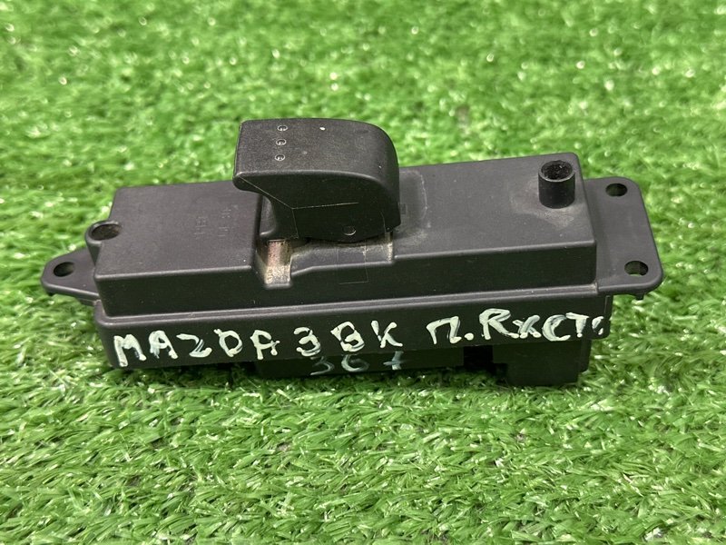 Кнопка стеклоподъемника Mazda 3 BK