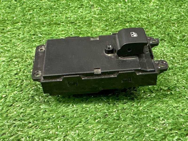 Кнопка стеклоподъемника Chevrolet Cruze