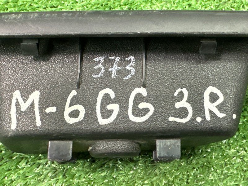 Кнопка стеклоподъемника Mazda 6