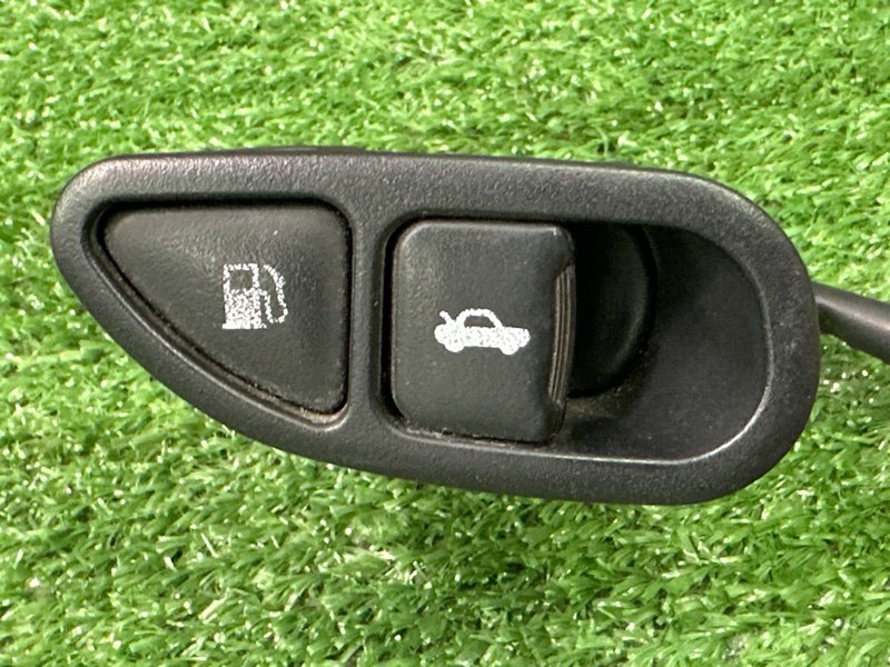 Кнопка открывания багажника Hyundai Sonata 4 EF