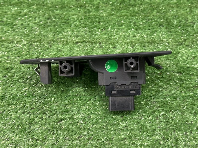 Кнопка стеклоподъемника Hyundai Elantra 4