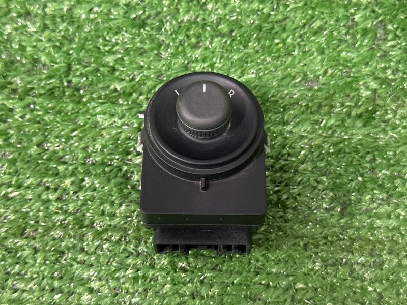 Блок управления зеркалами Chevrolet Cruze