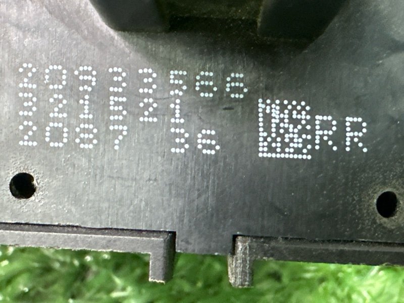 Кнопка стеклоподъемника Chevrolet Orlando