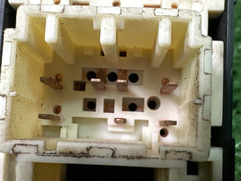 Блок управления зеркалами Kia Cerato 2