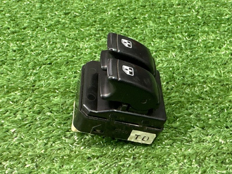 Блок управления стеклоподъемниками Chevrolet Aveo