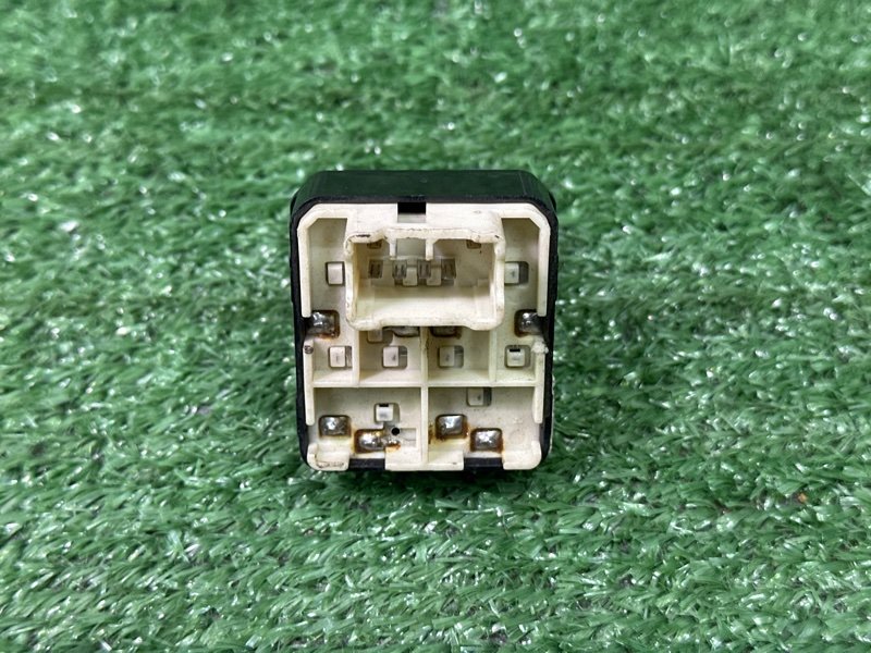 Блок управления стеклоподъемниками Chevrolet Aveo