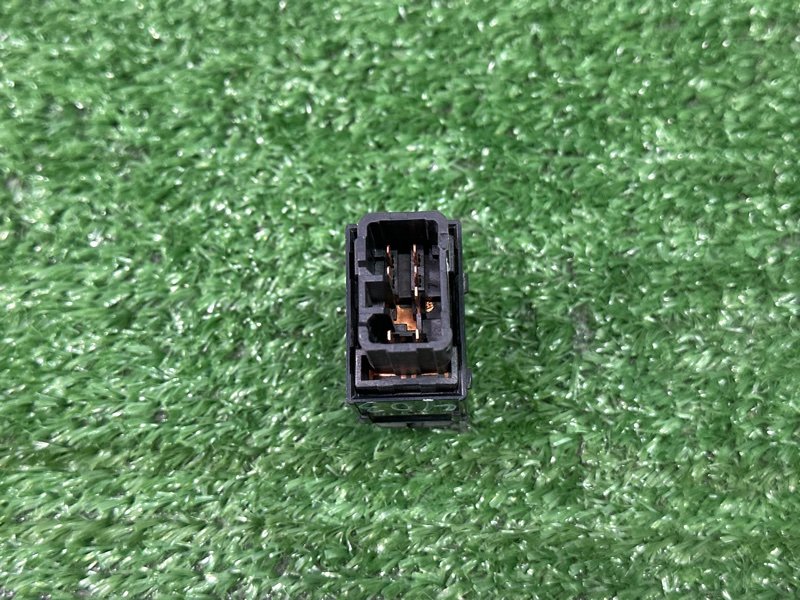 Кнопка стеклоподъемника Hyundai Elantra 4