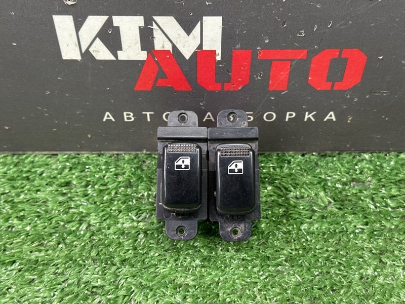 Кнопка стеклоподъемника Hyundai Sonata 4 EF