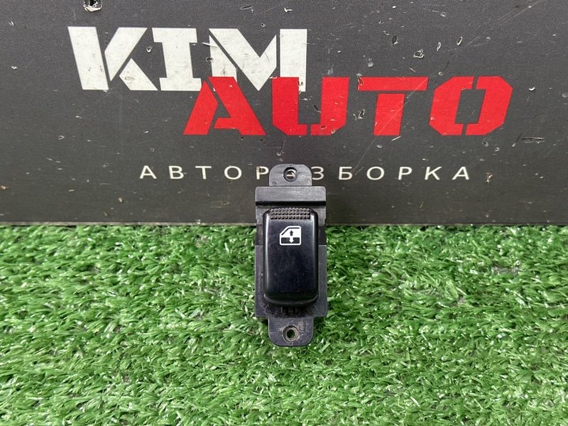 Кнопка стеклоподъемника Hyundai Sonata 4 EF