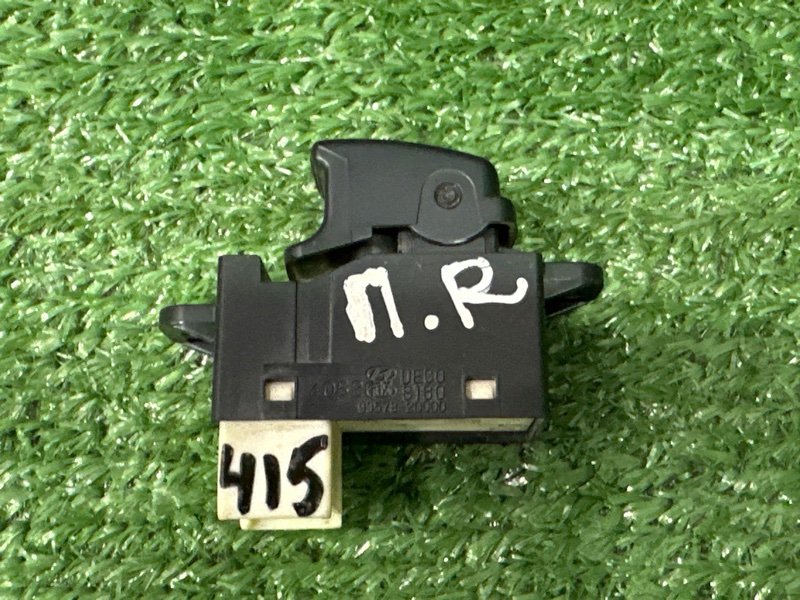 Кнопка стеклоподъемника Hyundai Sonata 4 EF