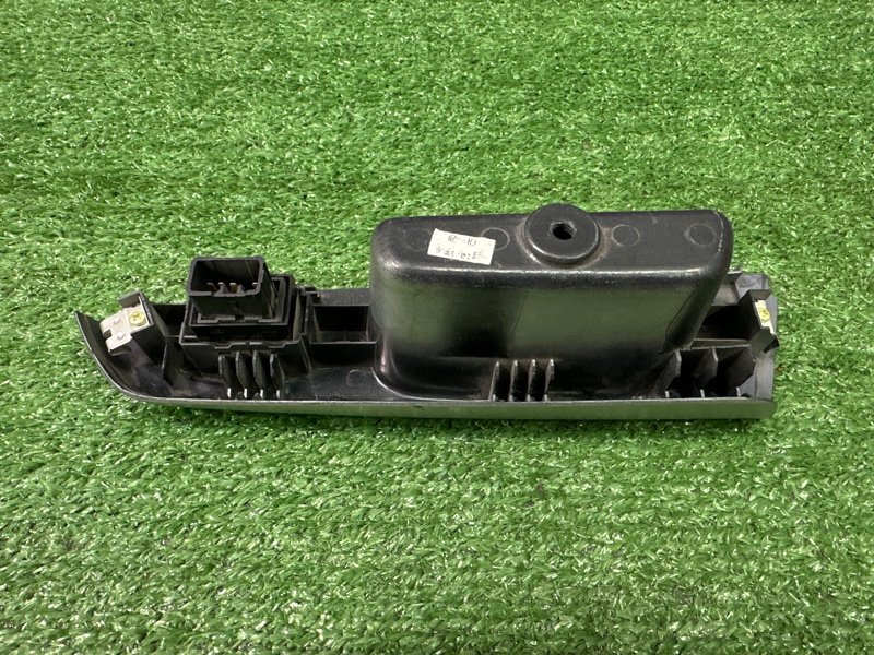 Кнопка стеклоподъемника Hyundai Getz