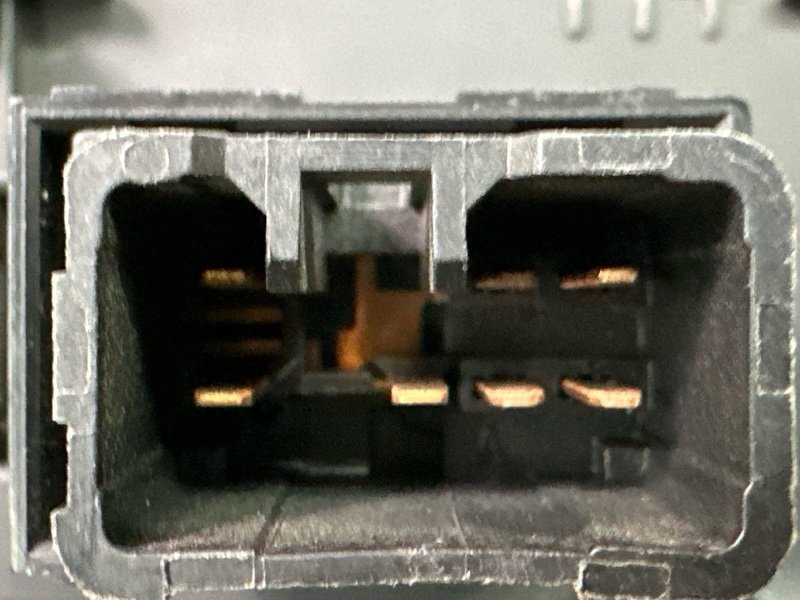 Кнопка стеклоподъемника Kia Ceed 1