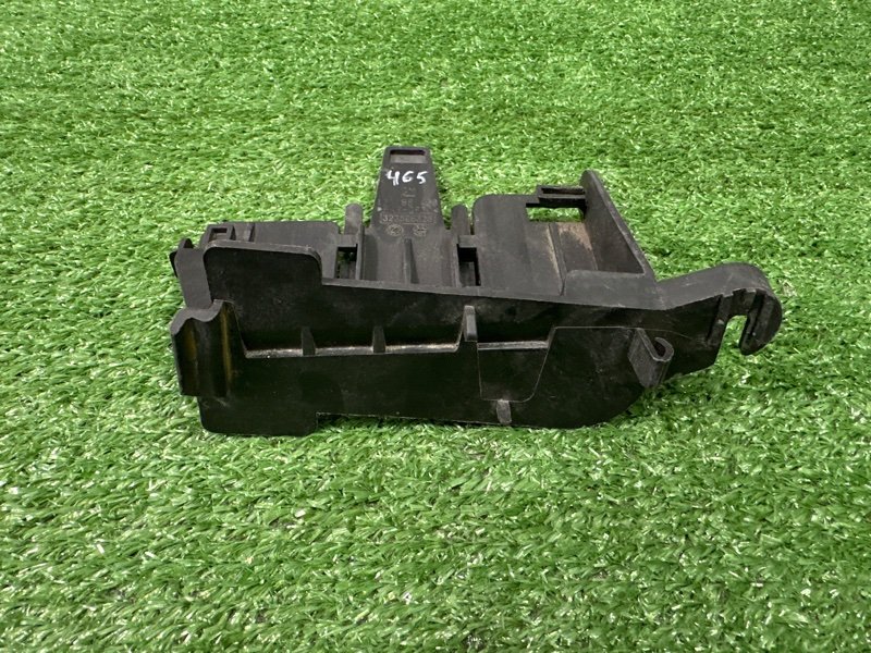 Кронштейн Opel Astra J