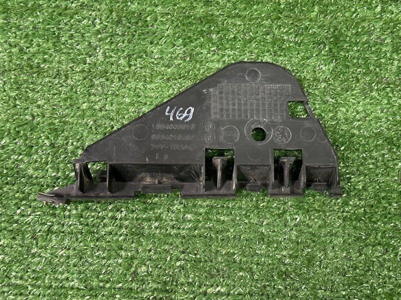 Кронштейн бампера Peugeot 307