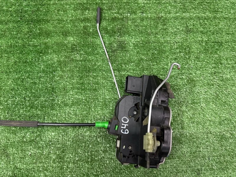 Замок двери Opel Astra J