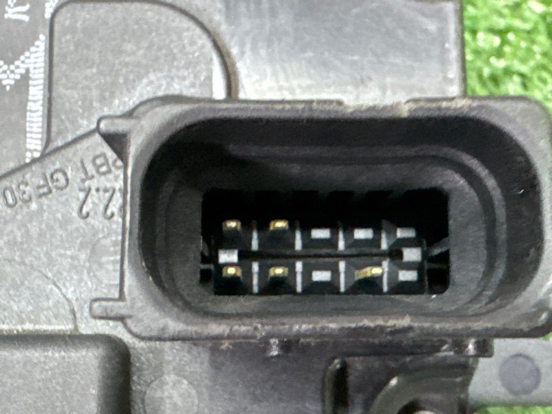 Замок двери Opel Astra H