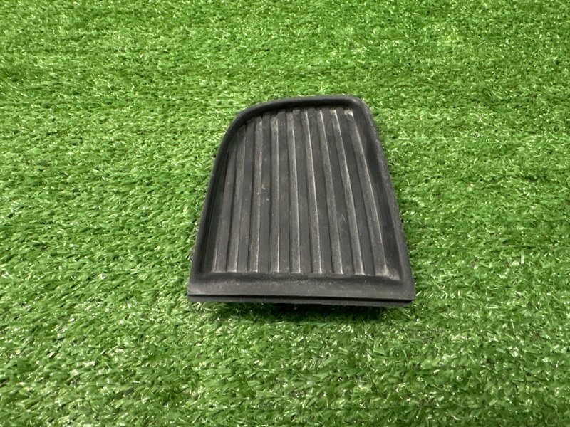 Заглушка ПТФ Skoda Fabia 1