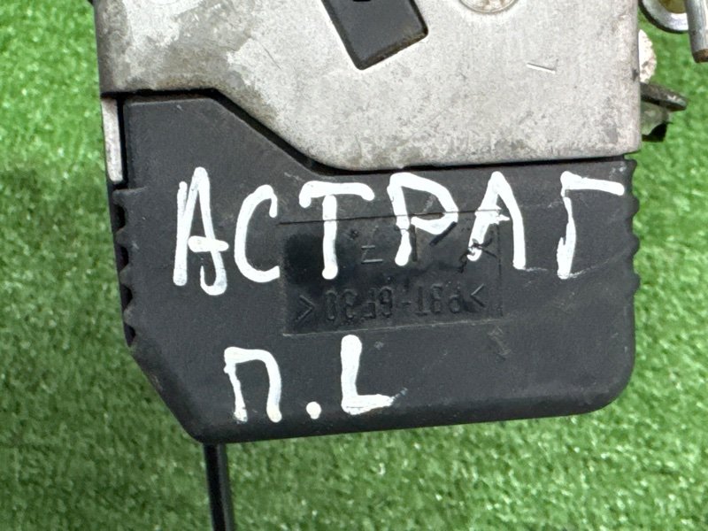 Замок двери Opel Astra G