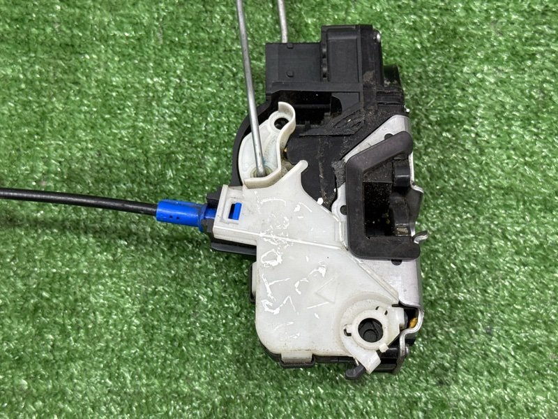 Замок двери Opel Astra J