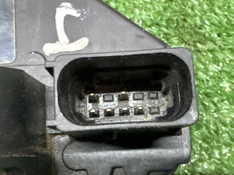 Замок двери Opel Astra J