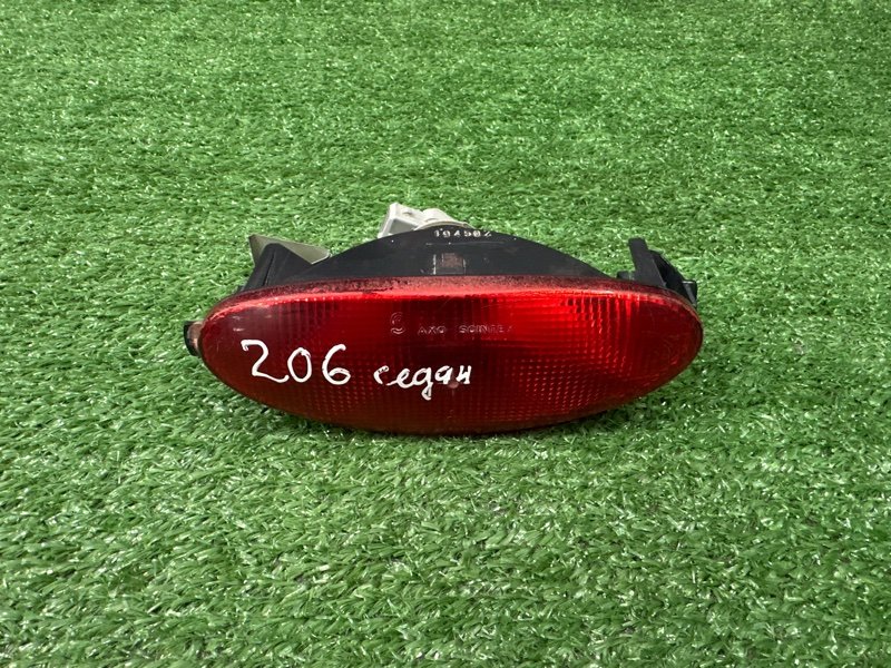 Фара противотуманная Peugeot 206