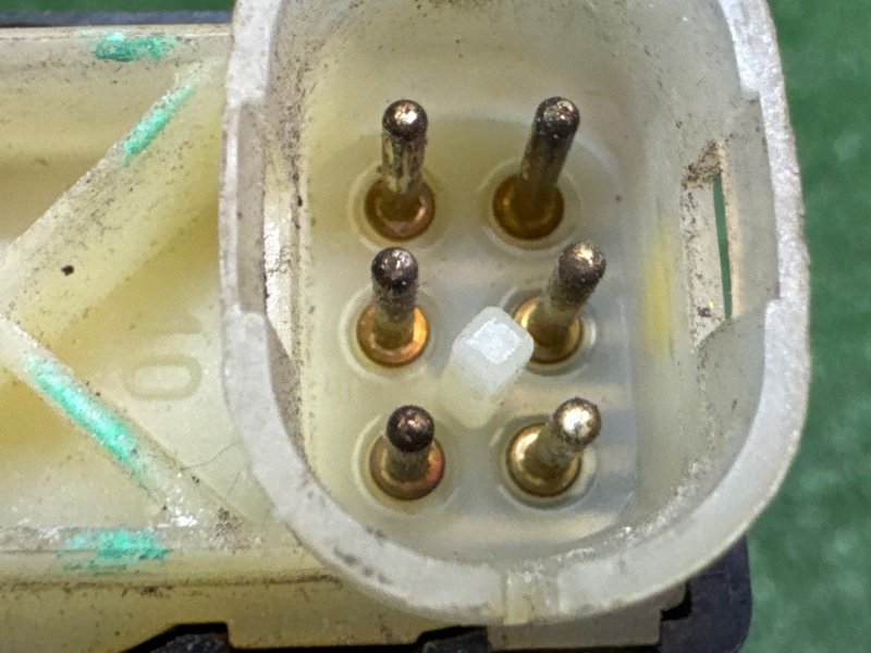 Замок двери Opel Omega