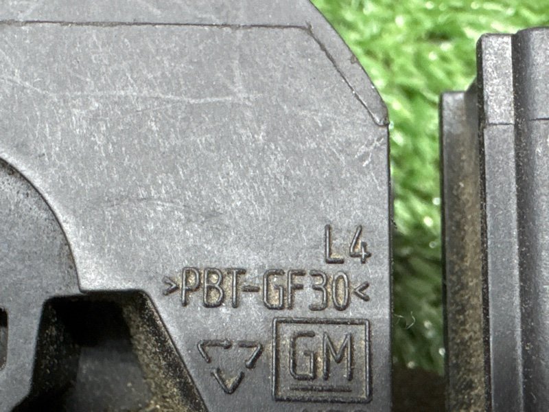 Замок двери Opel Astra J