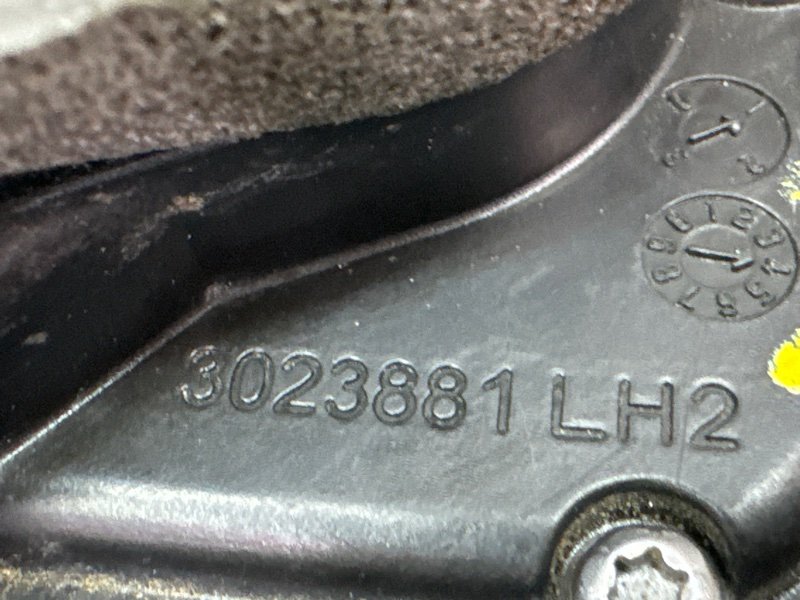 Замок двери Opel Astra J