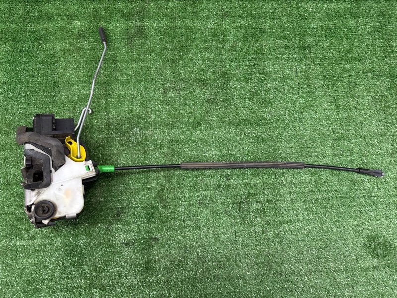 Замок двери Opel Astra J