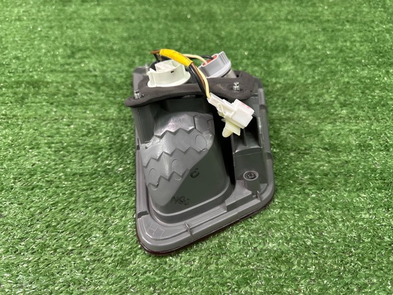 Фонарь в крышку багажника Kia Cerato 2