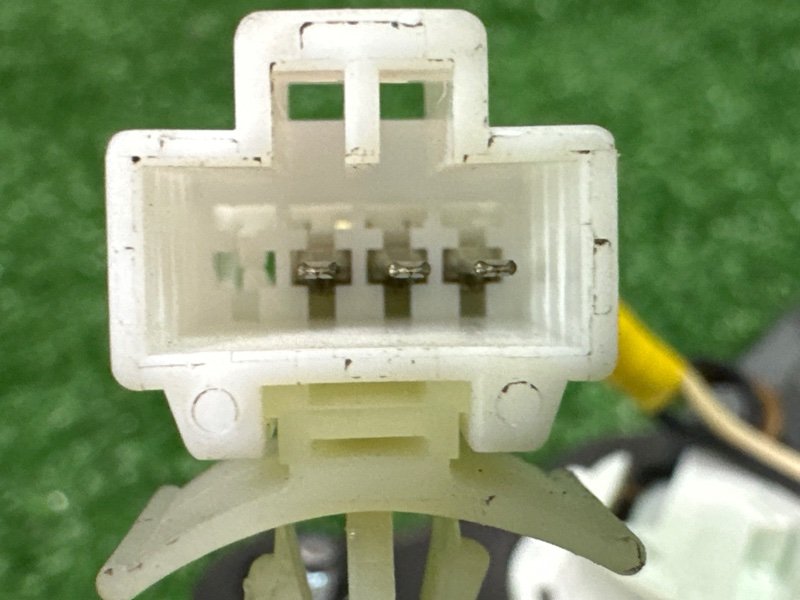 Фонарь в крышку багажника Kia Cerato 2