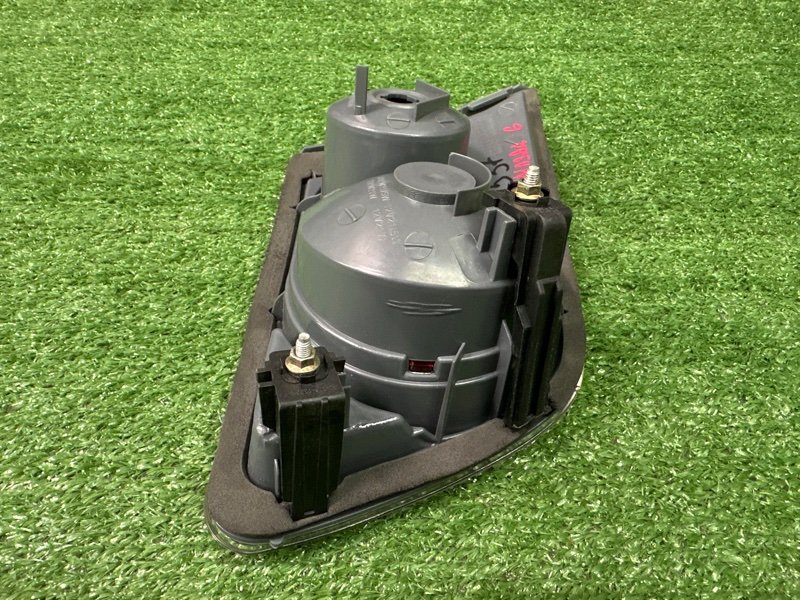 Фонарь в крышку багажника Mazda 6