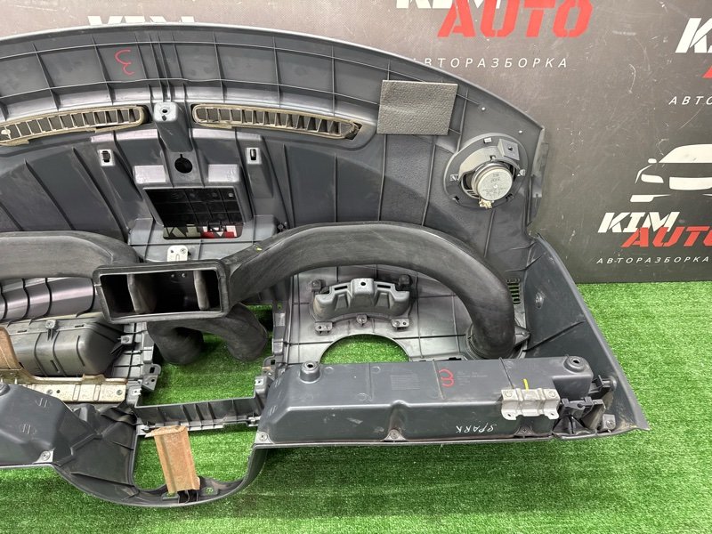 Торпедо Chevrolet Spark M200