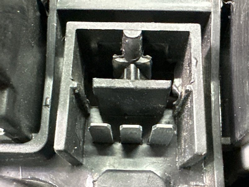 Фонарь в крышку багажника Fiat Albea