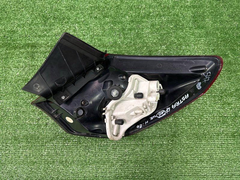 Фонарь в крыло Opel Astra J