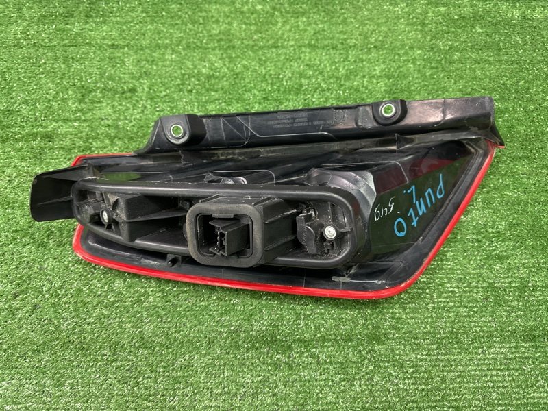 Фонарь в крыло Fiat Punto