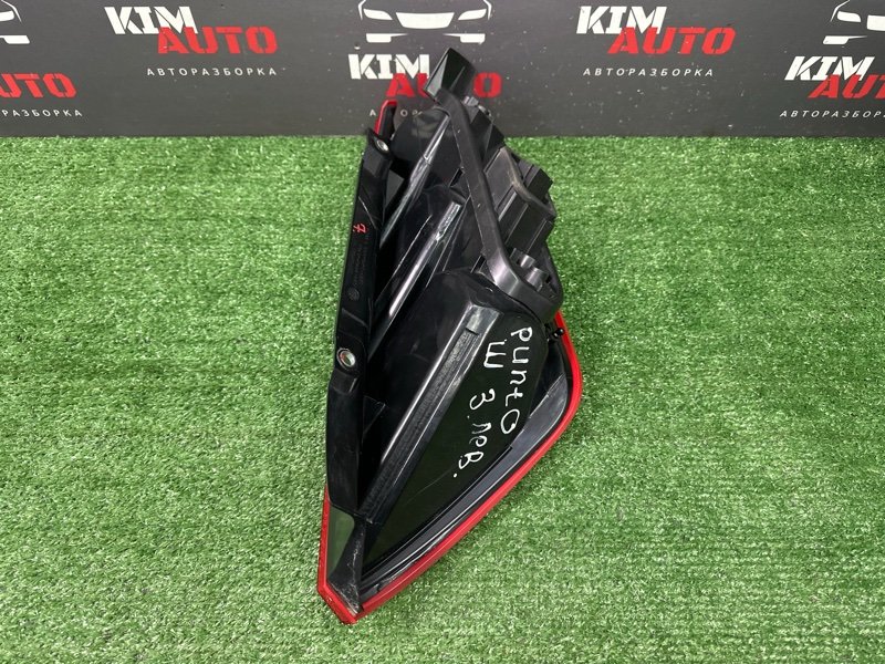 Фонарь в крыло Fiat Punto