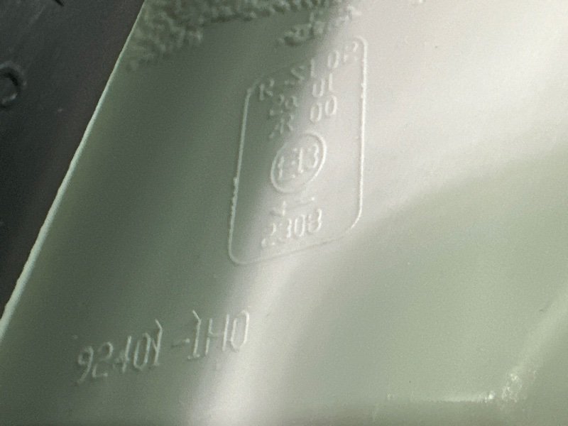 Фонарь в крышку багажника Kia Ceed 1