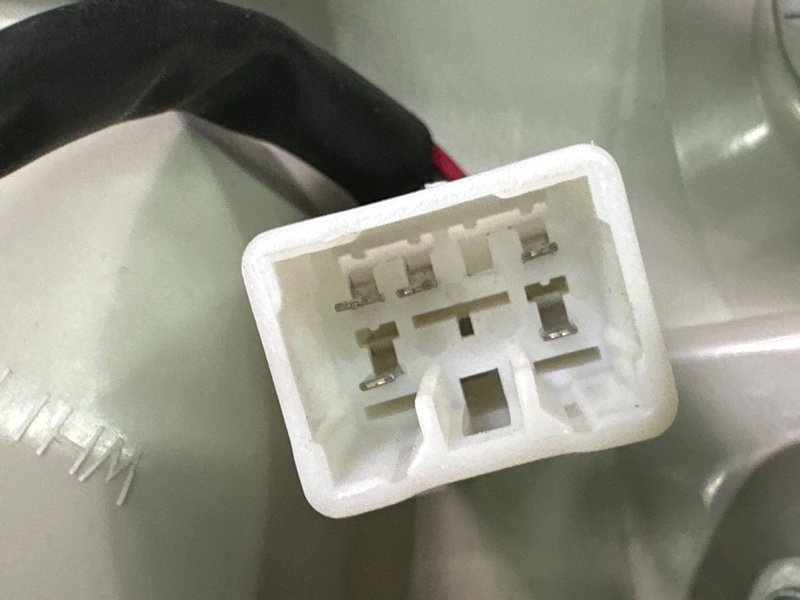 Фонарь в крышку багажника Kia Ceed 1