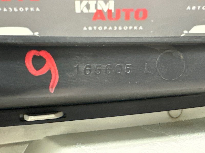 Фонарь в крышку багажника Kia Ceed 1