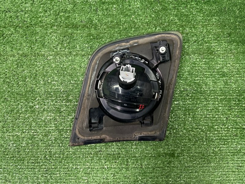 Фонарь в крышку багажника Mazda 3 BK