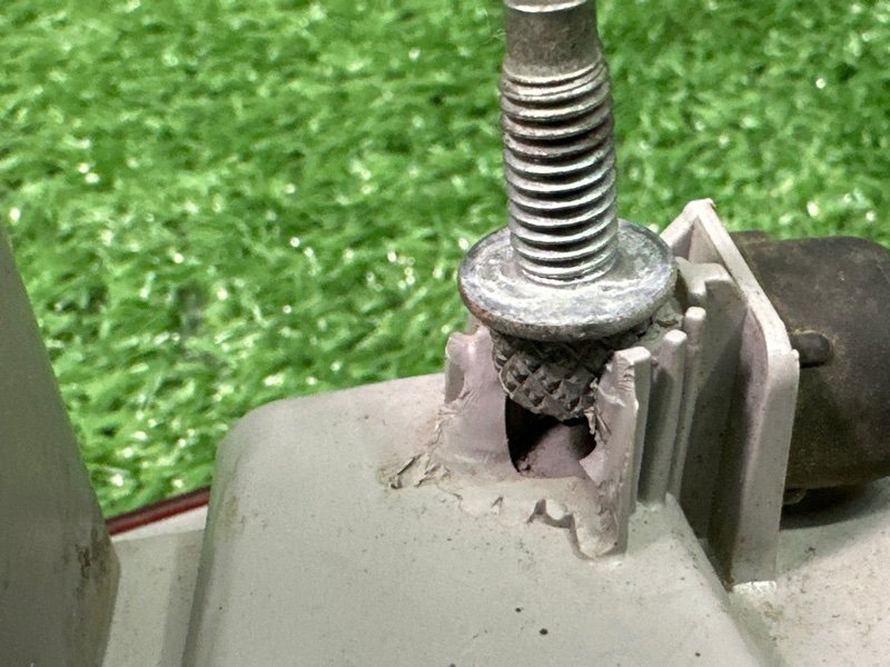 Фонарь в бампер Toyota Land Cruiser 200