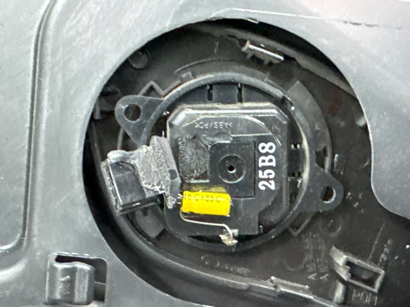 Торпедо Peugeot 207