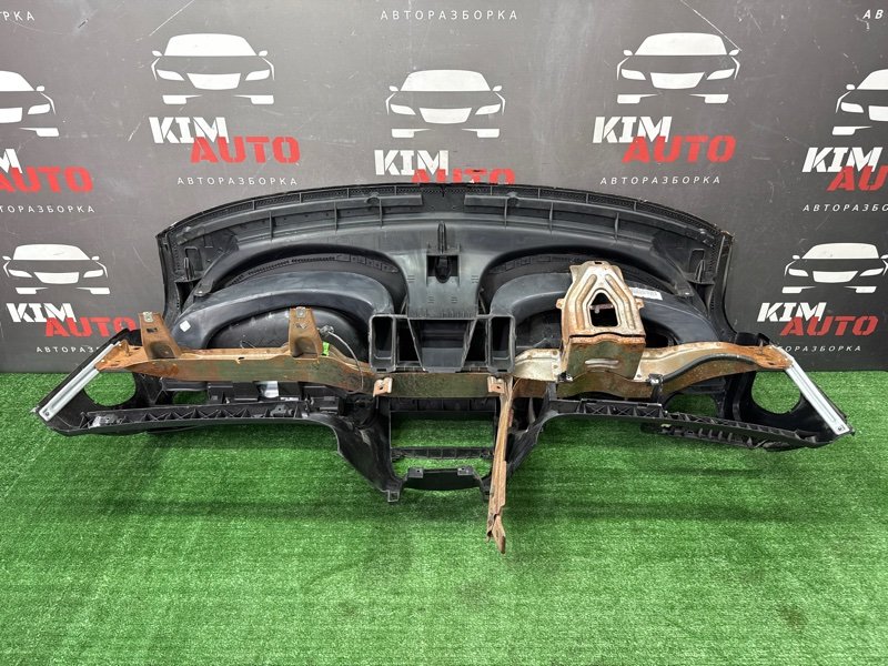 Торпедо Peugeot 206