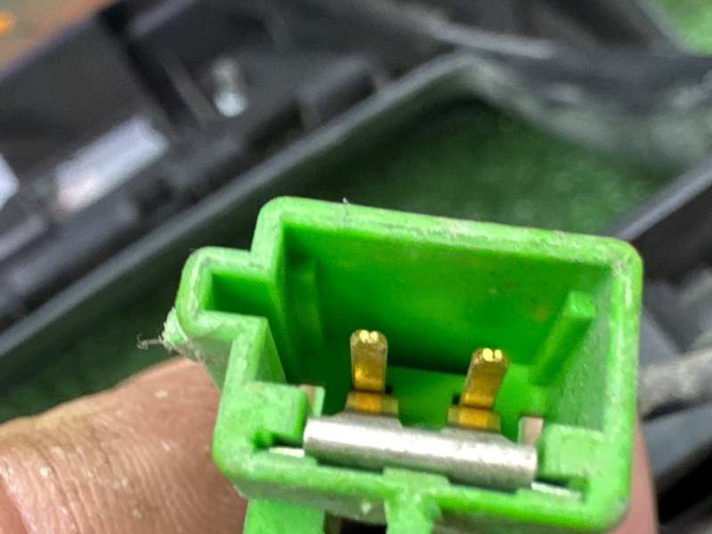 Торпедо Peugeot 206