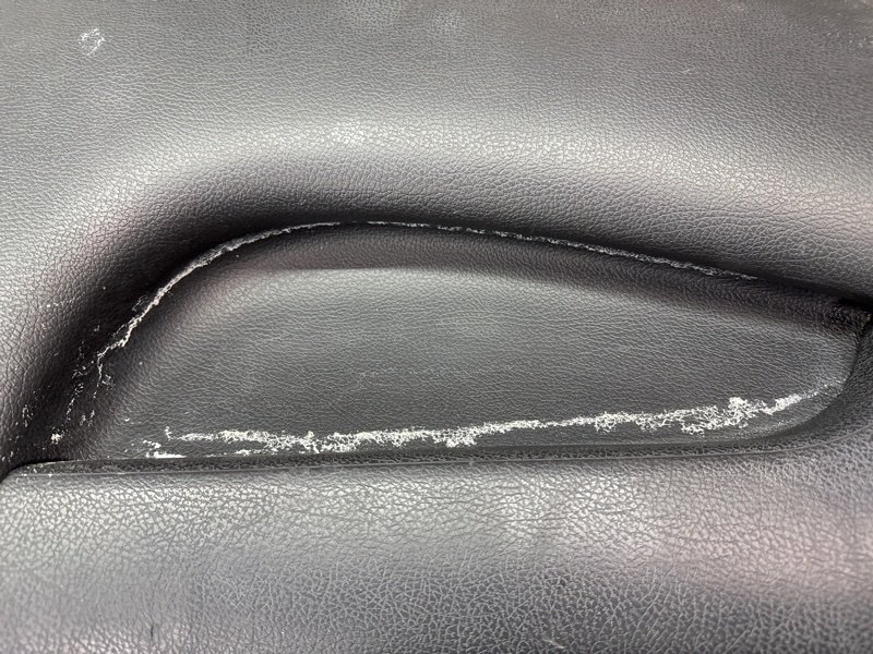 Торпедо Peugeot 206