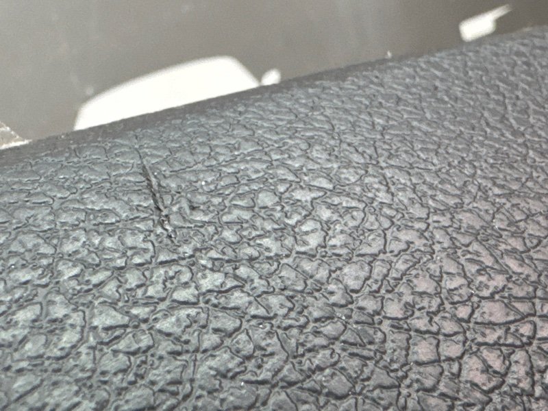 Торпедо Peugeot 206