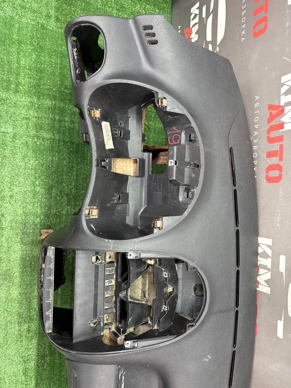 Торпедо Peugeot 206